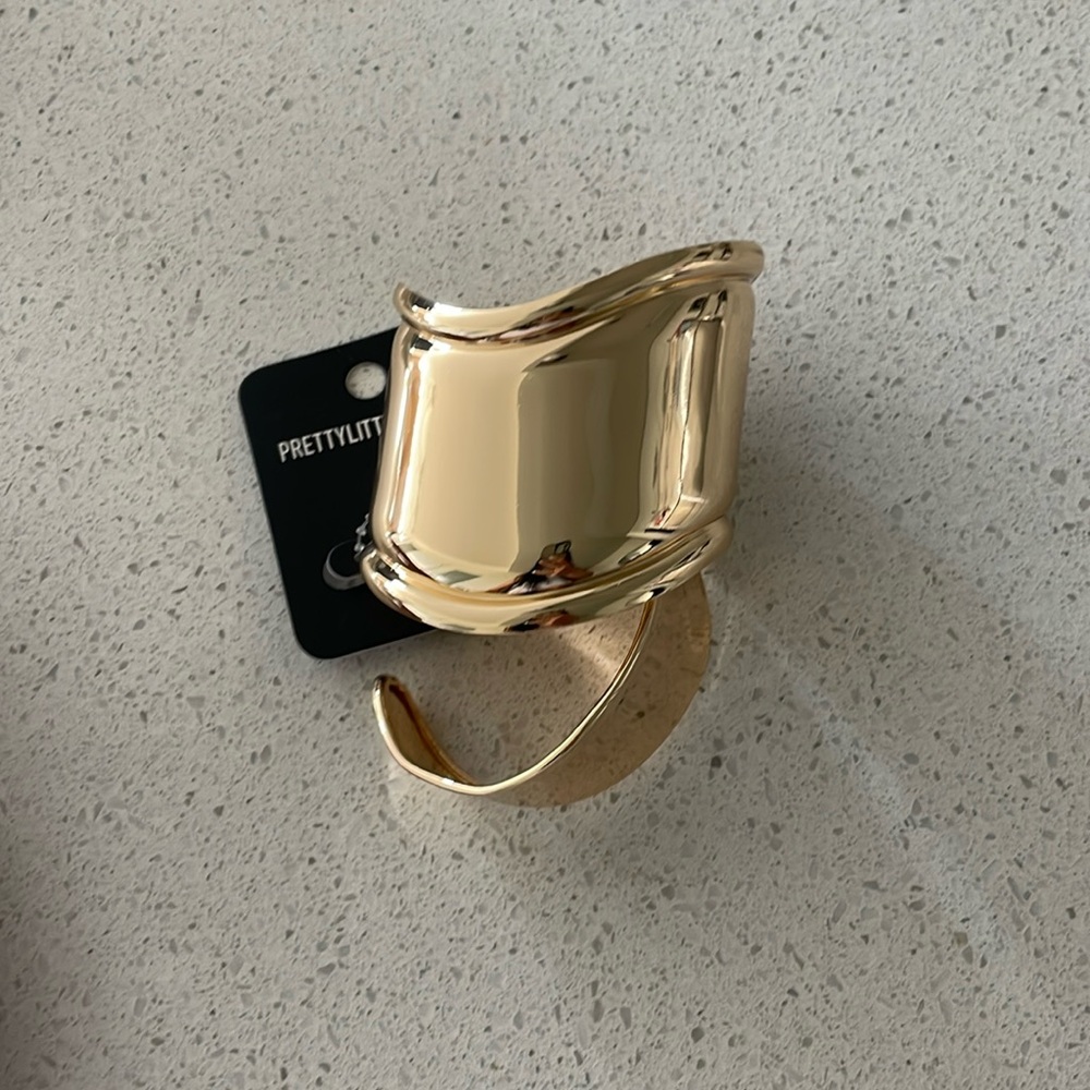 Gold Cuffs Set